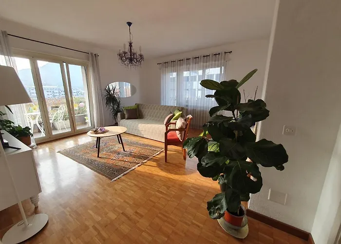 Charming Penthouse Near Como Lake