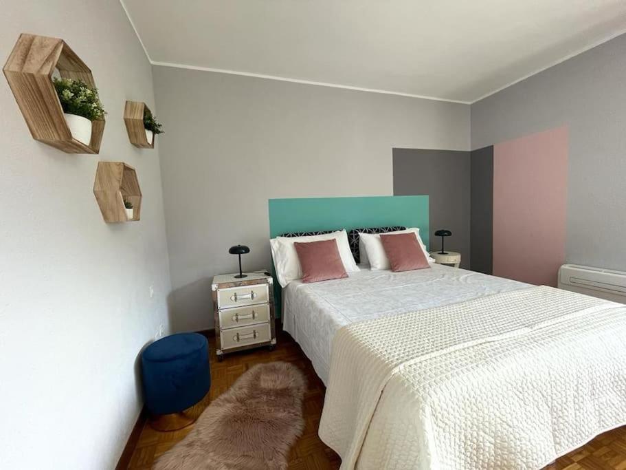 Charming Penthouse Near Apartment Chiasso
