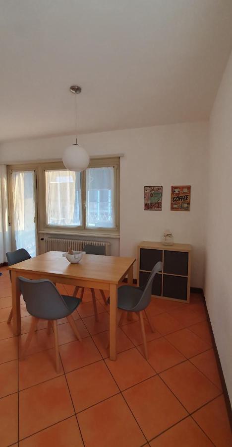Charming Penthouse Near Apartamento Chiasso